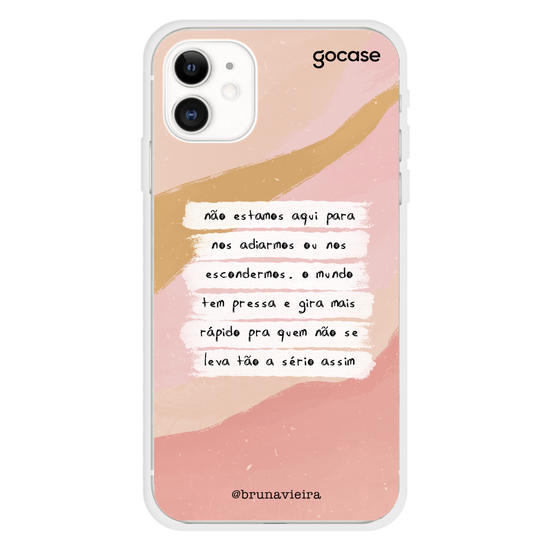O Mundo Tem Pressa by Bruna Vieira Phone Case