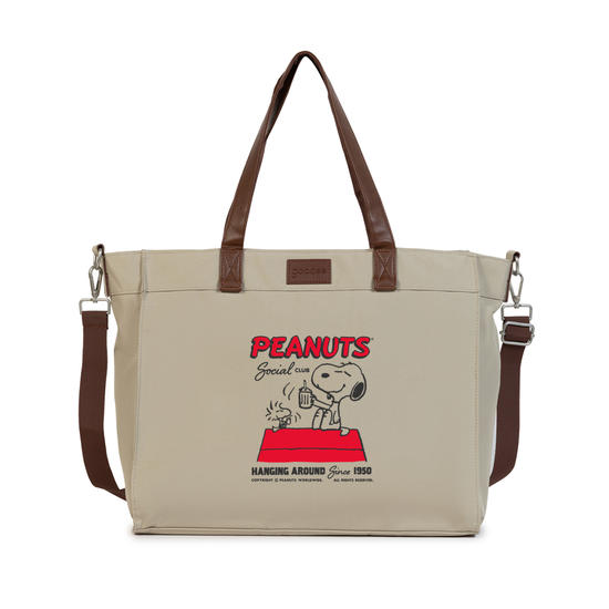 Tote Daily - Peanuts - Snoopy Hanging Around