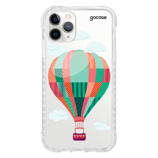 Capinha para celular Viajando nas Nuvens