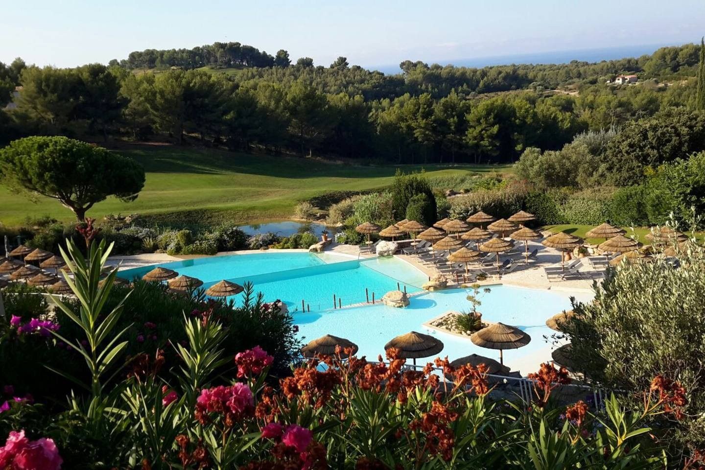 Parcours du Golf de la Frégate face à la mer