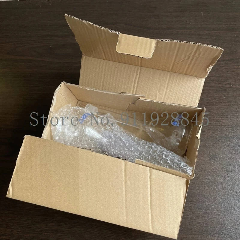 Clear Lab Measuring Volumetric Flask Set High-quality glass volumetric flasks for precise measurements. Ideal for laboratory use. Clear Lab Measuring Volumetric Flask High-quality glass volumetric flasks for precise measurements. Ideal for laboratory use. Clear Lab Measuring Volumetric Flask Set - Image 6