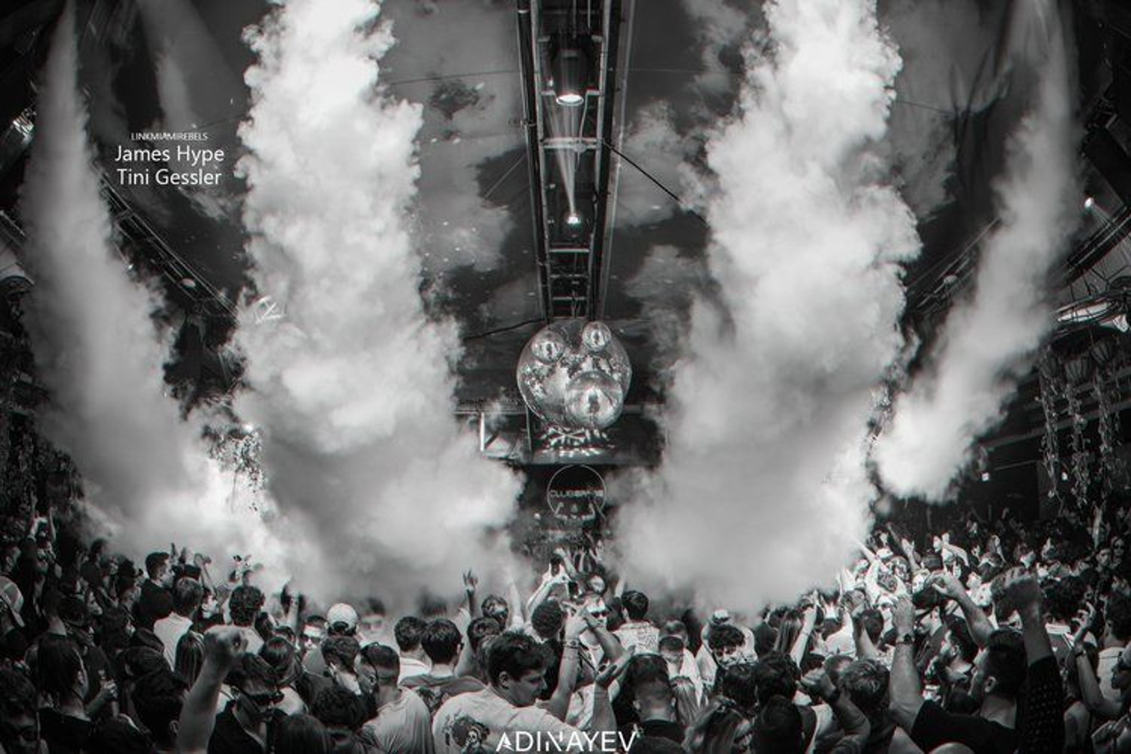 Club Space - Image 2