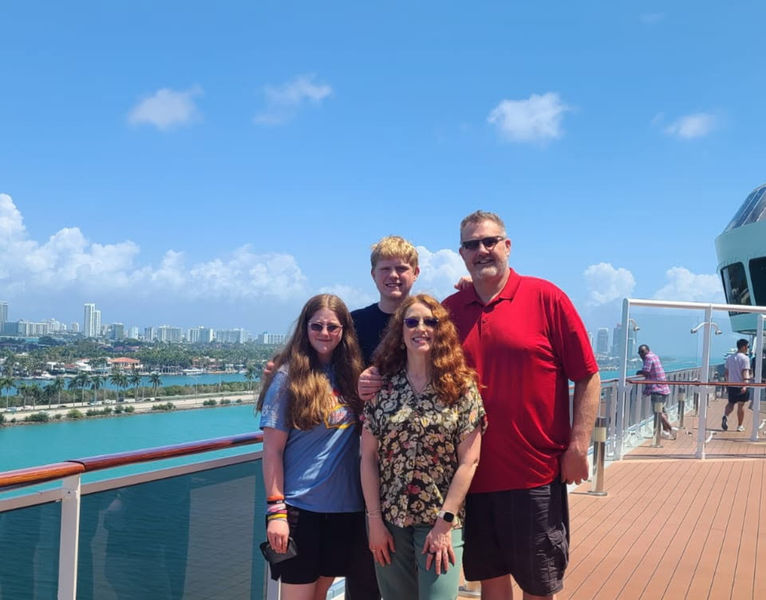 Private Miami tour showcasing iconic landmarks, historic neighborhoods, and scenic views with Stellar Miami Tours.