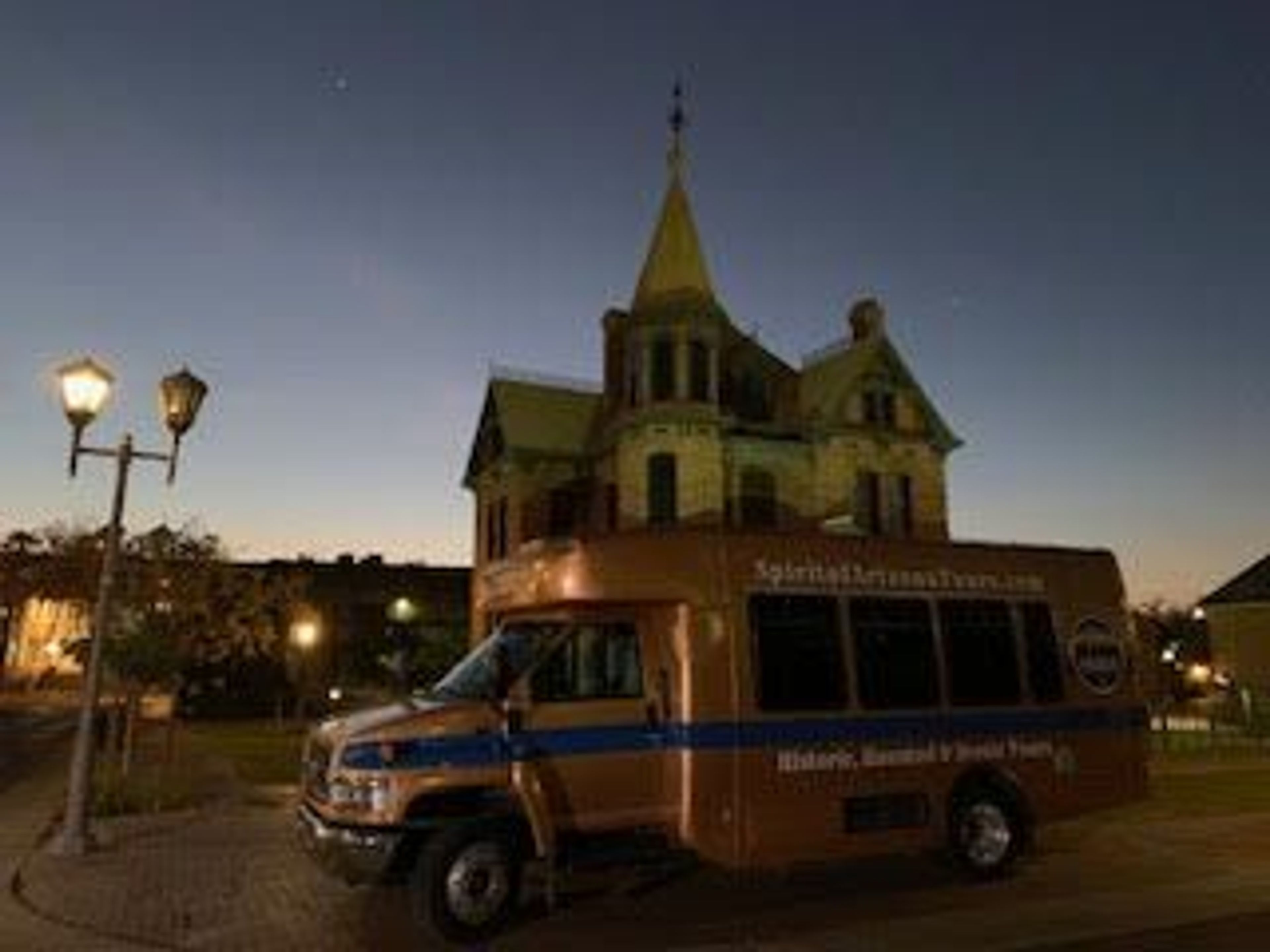 Bus tour through darker side of Phoenix History