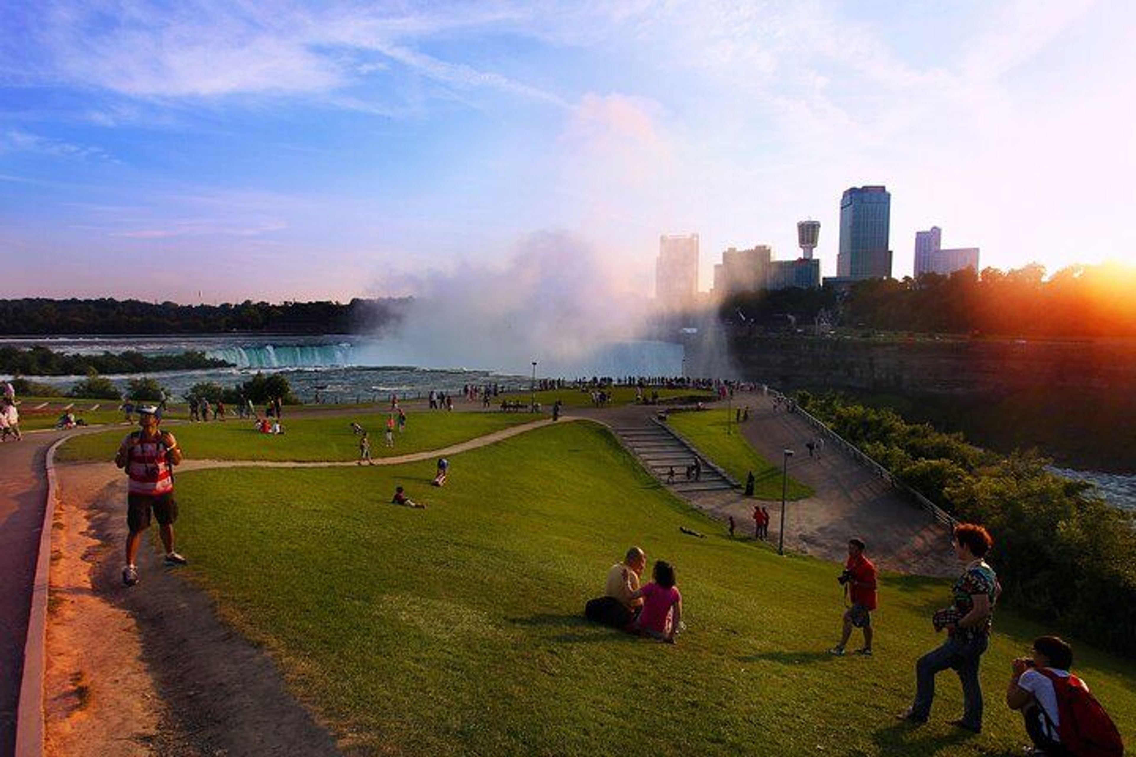 Guided Walking Tour with Maid of the Mist and Cave of the Winds  - Image 3