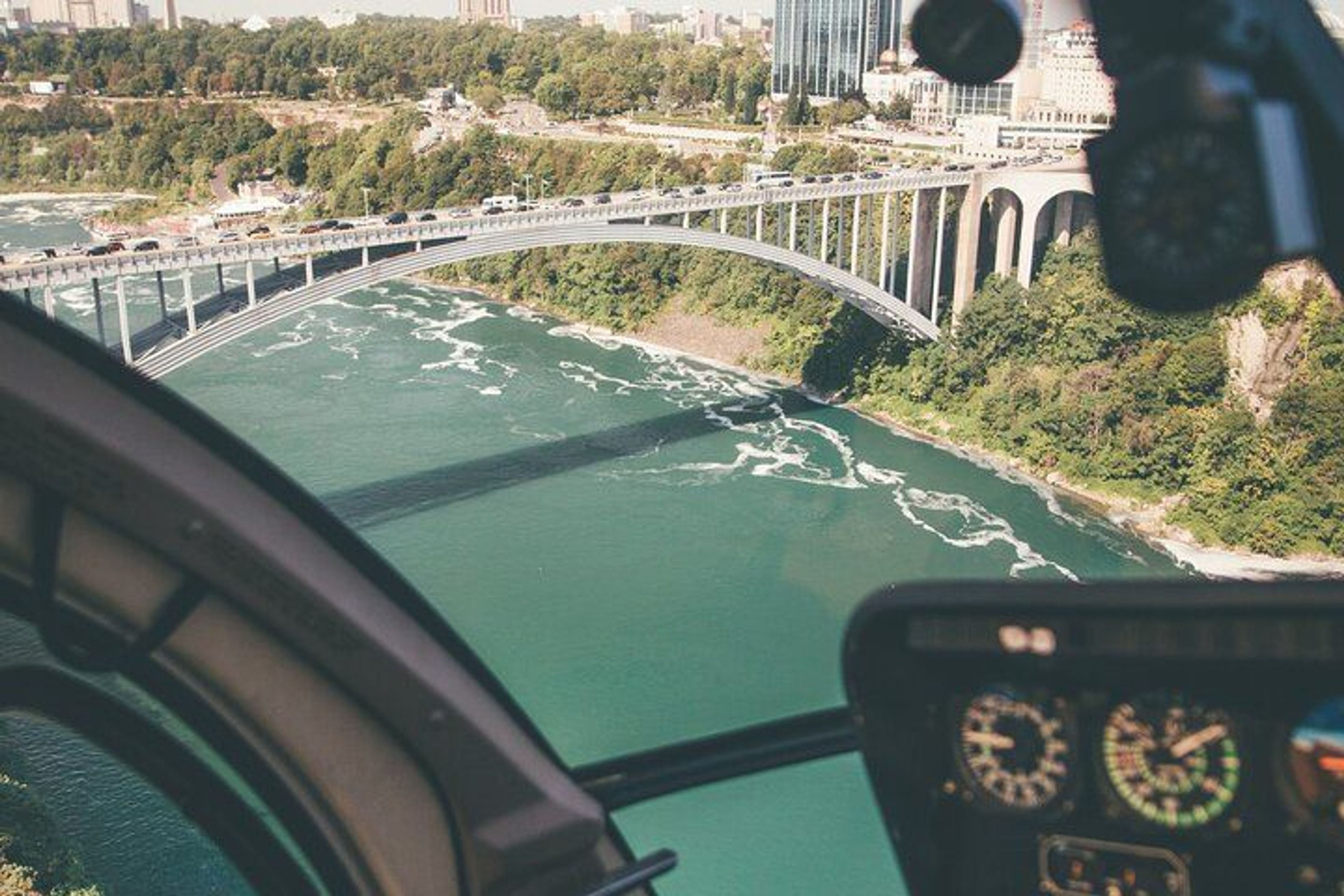 NF USA - Luxury Helicopter Tour with Maid of the Mist & Lunch - Image 3