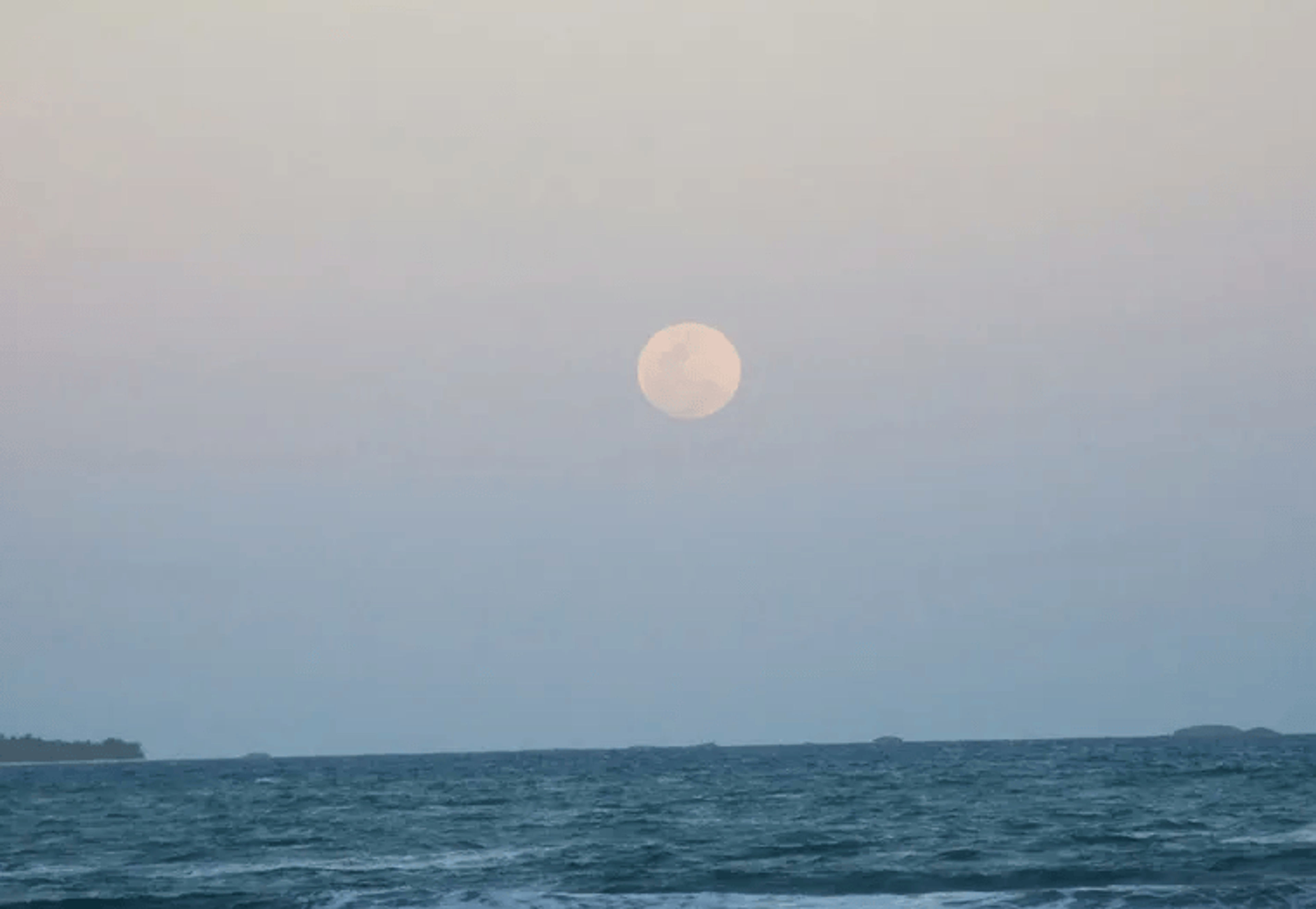 Full Moon Kayak Adventure - Image 1