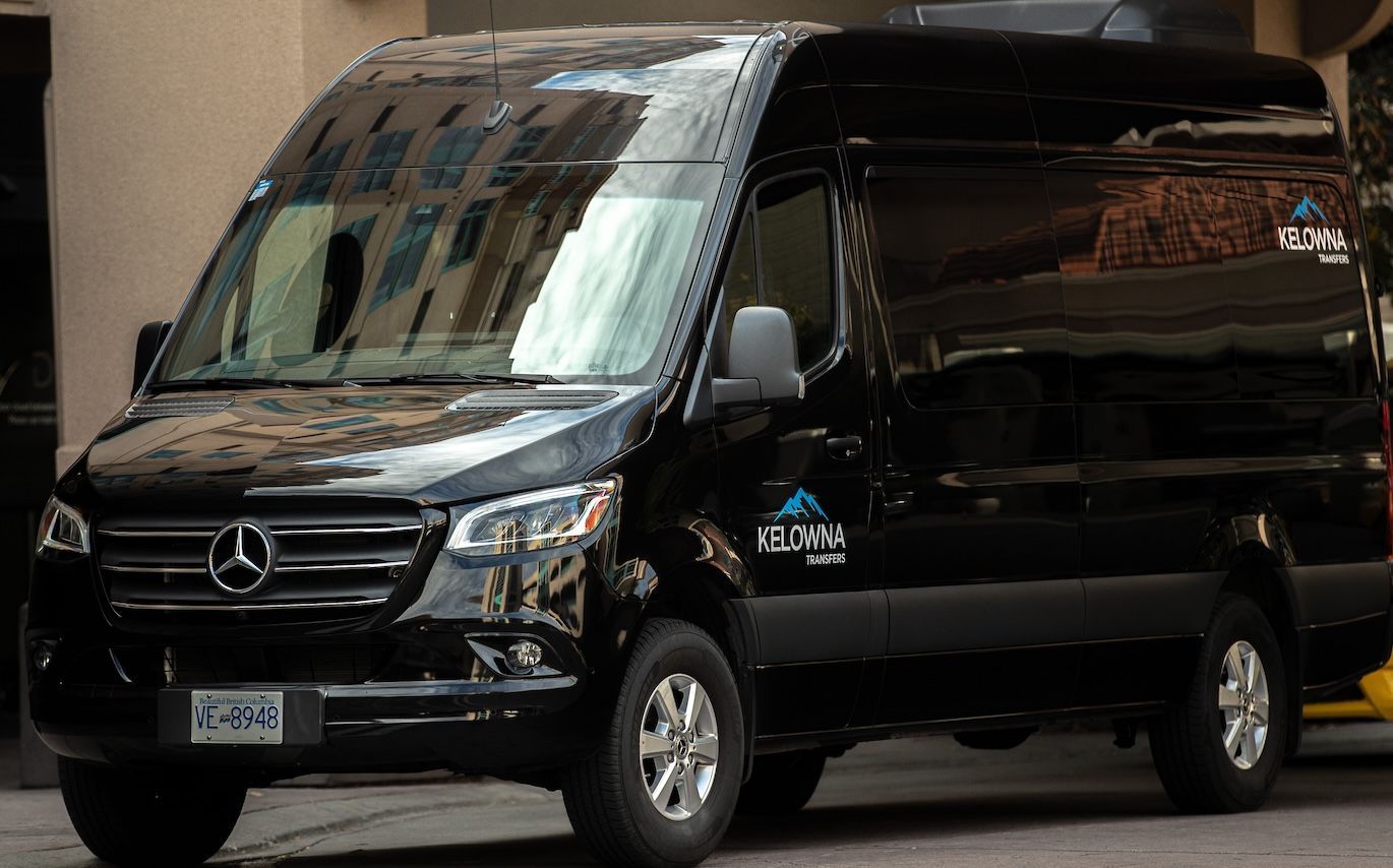 Executive Shuttle to Predator Ridge