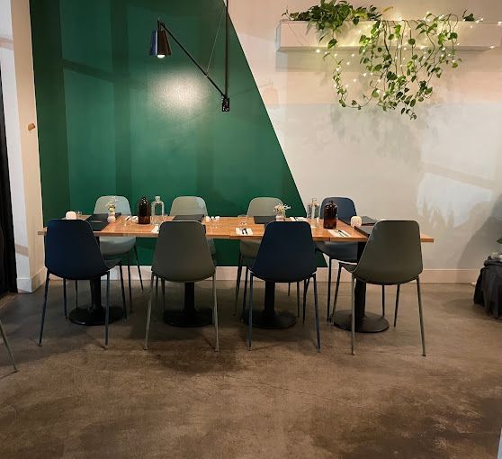 Frankie We Salute You Dining Area