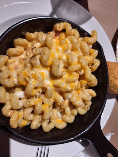 Montana's Mac and Cheese