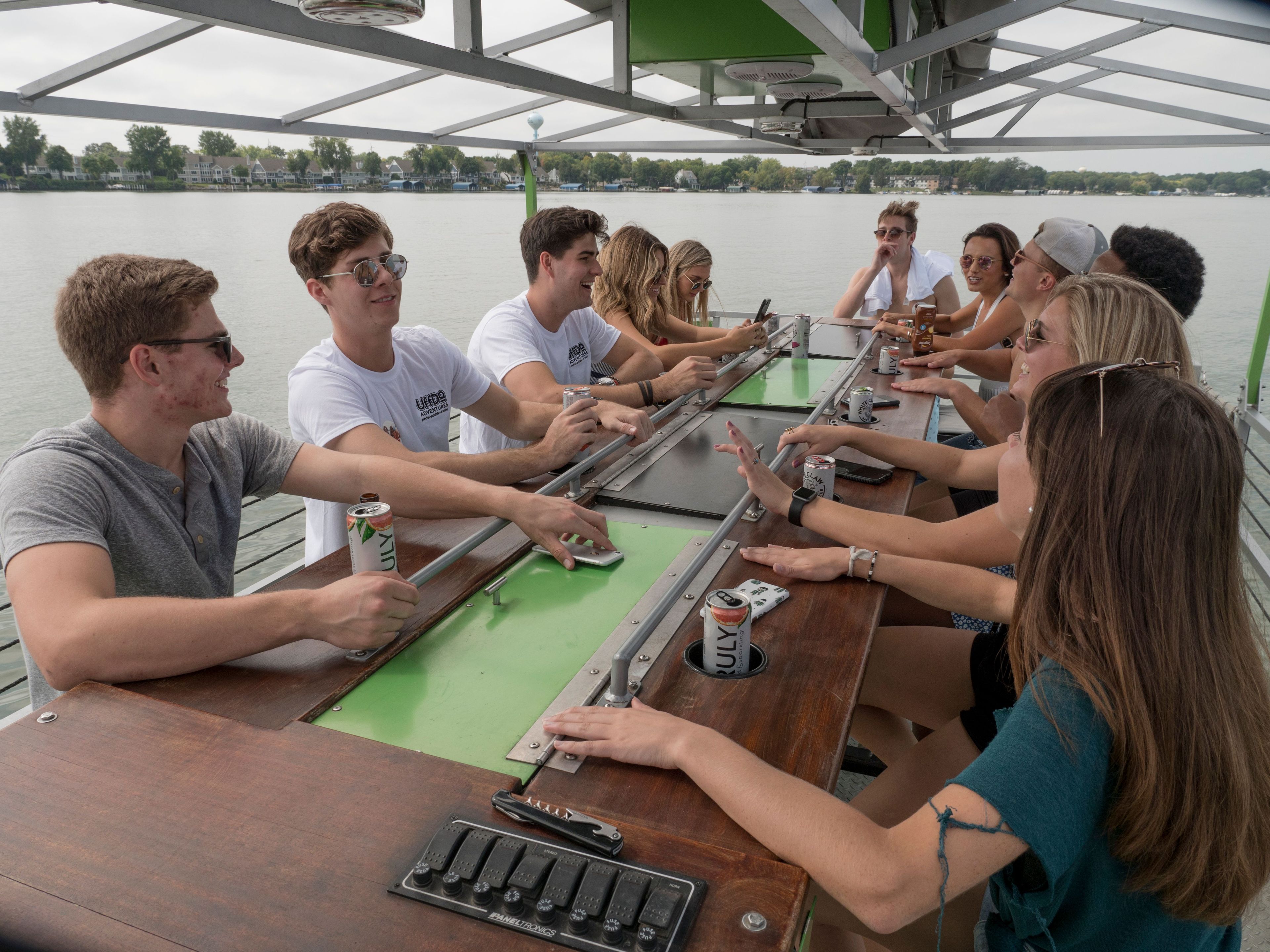 Paddle Tavern