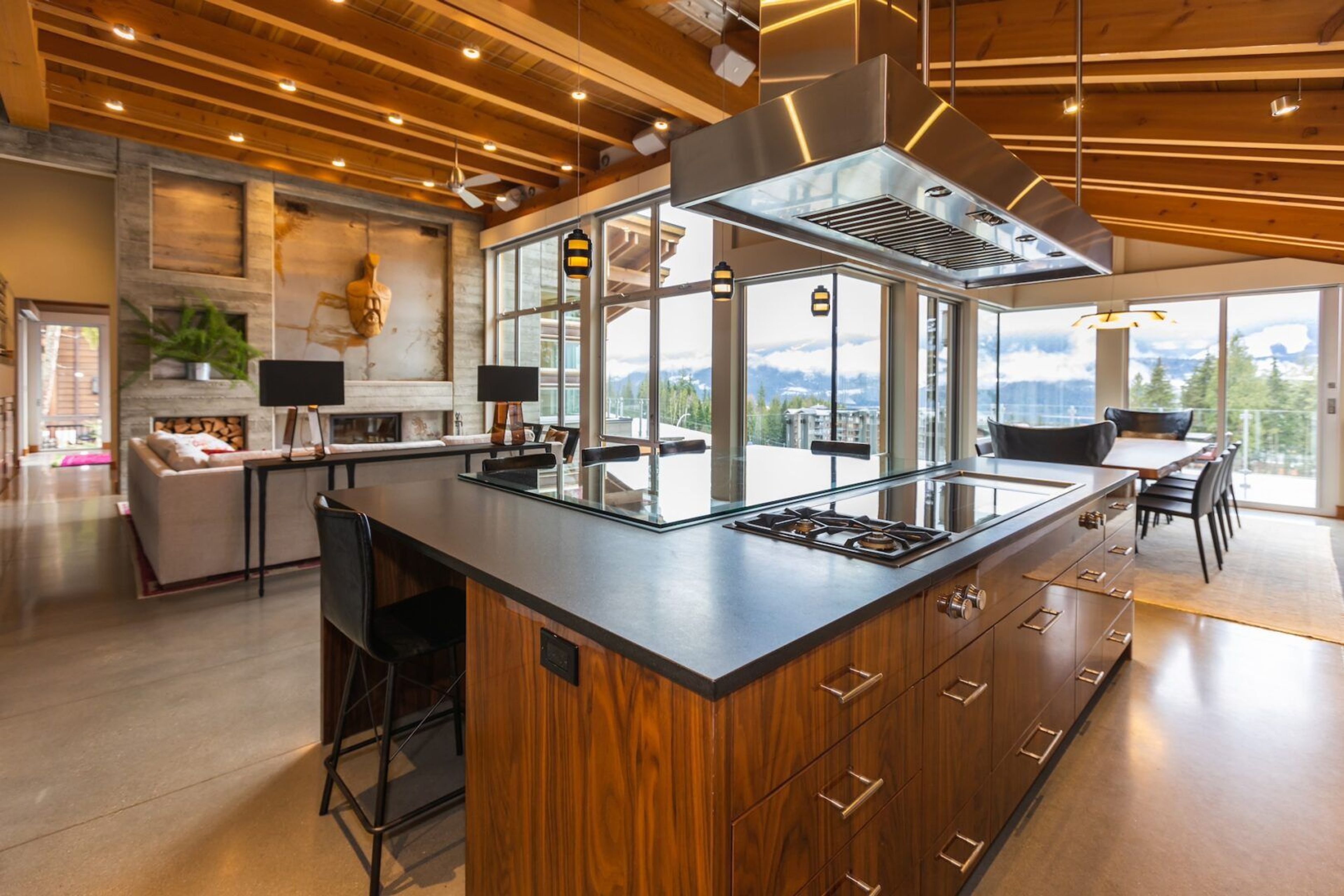 Revelstoke Short Term-Rentals
