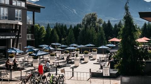 Rockford Bar And Grill Patio