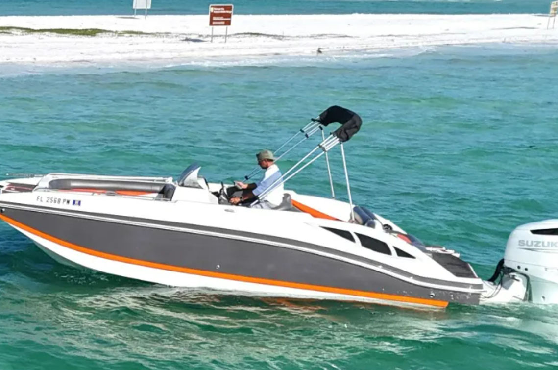 23′ Starcraft SVX 231 (AMI) - Sunshine Living Boat Rental