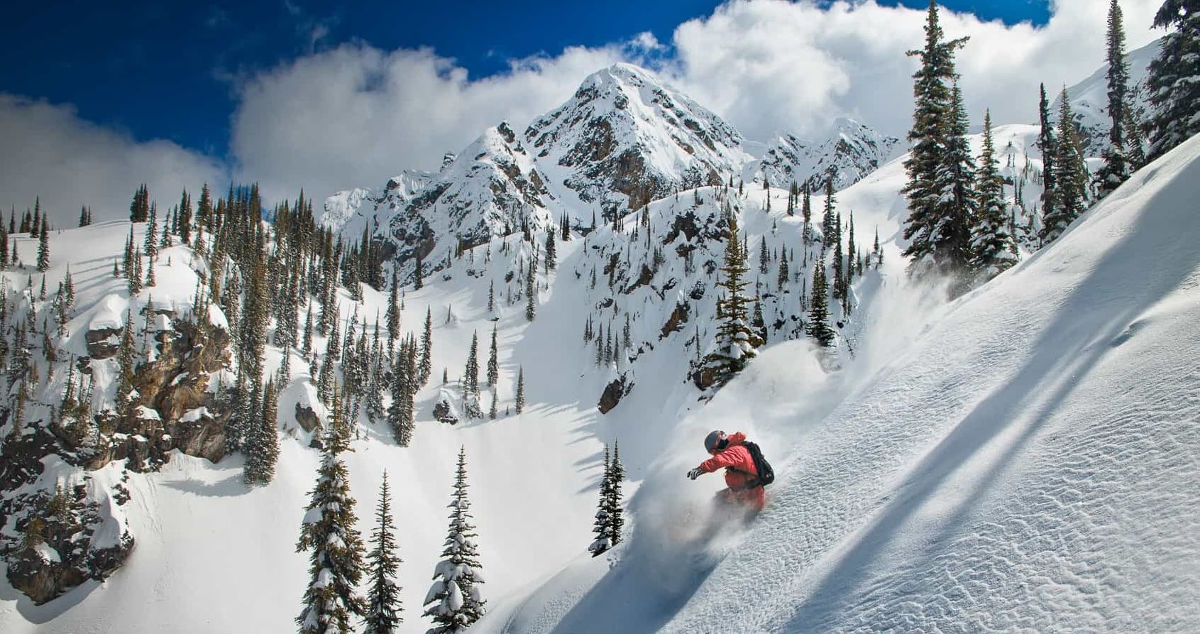 Skiing-and-Snowboarding-Header-Image-Powder-Snowboarding-at-Revelstoke-Moutain-Resort.