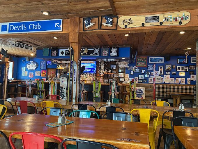 The Village Idiot Dining Room