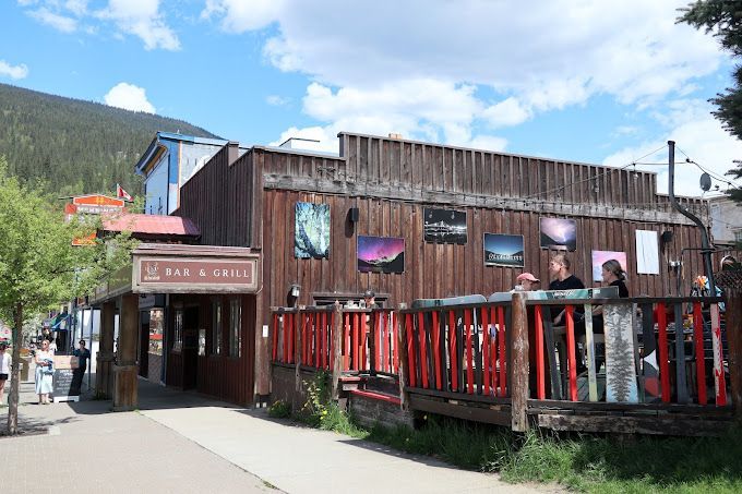 The Village Idiot Patio