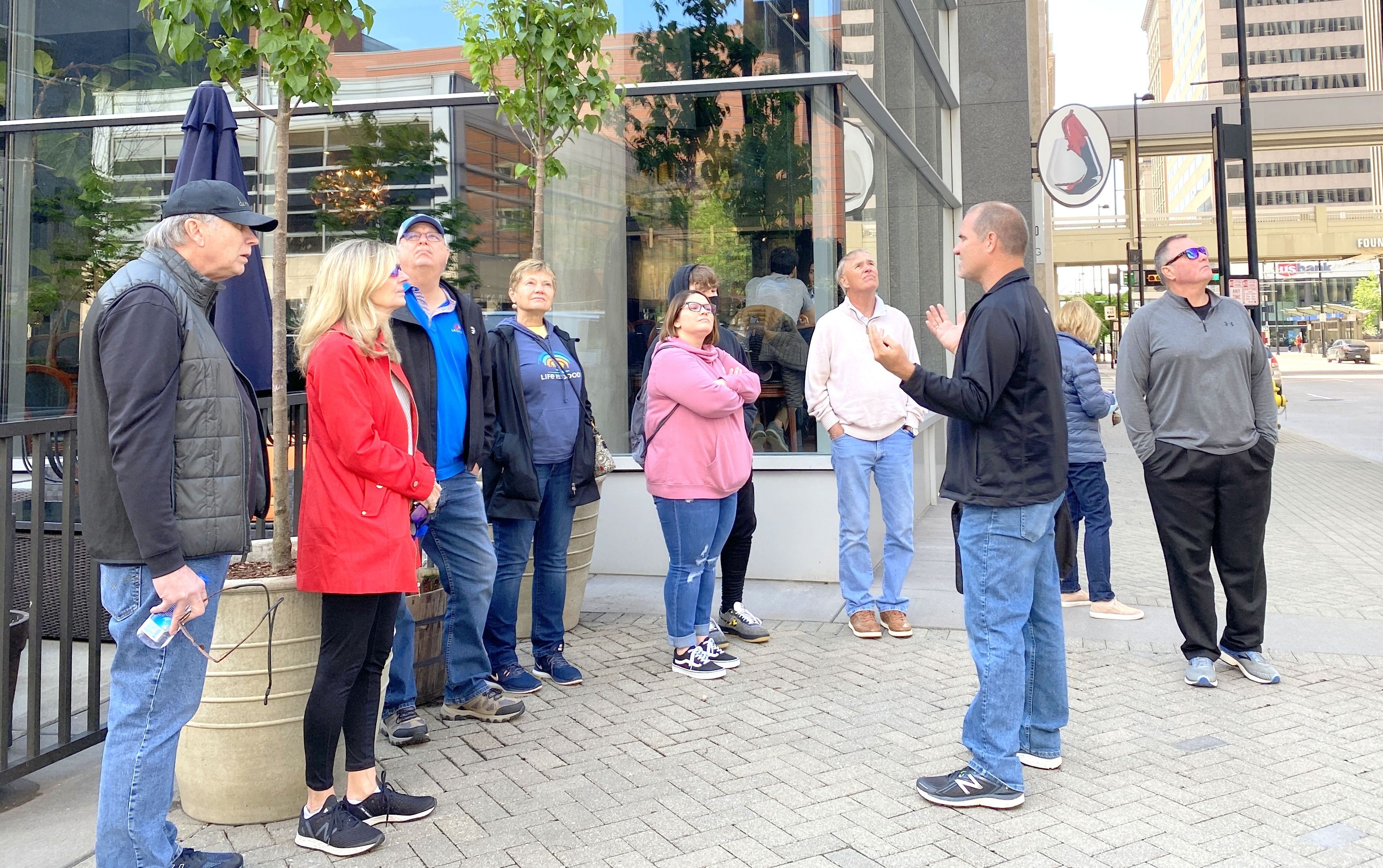 Expert Local Guides