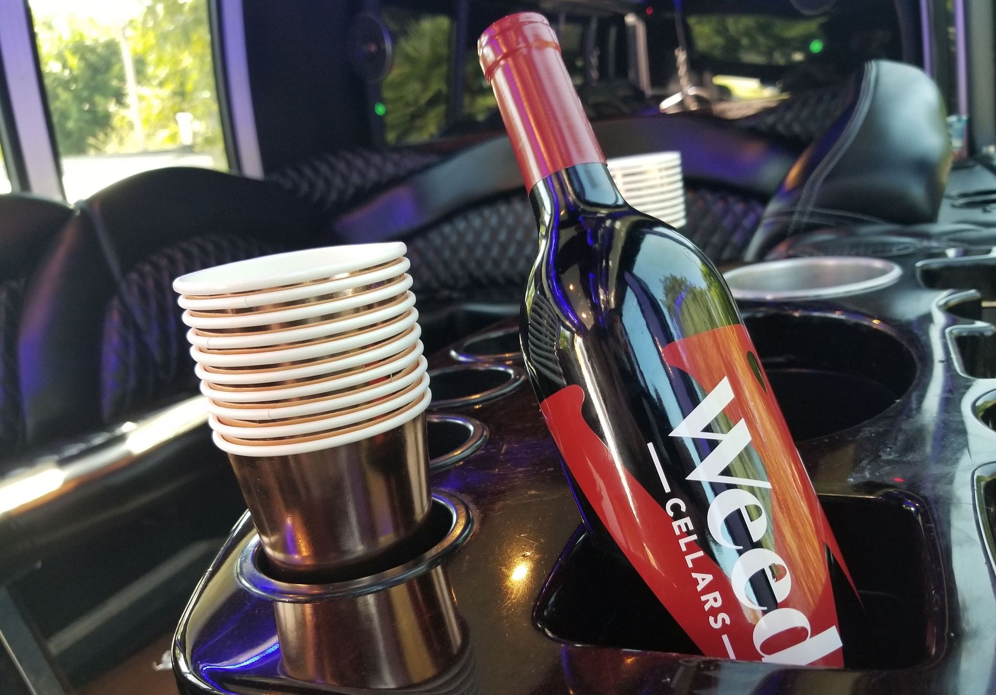 Hollyweed & Wine Tour Bus - Image 1