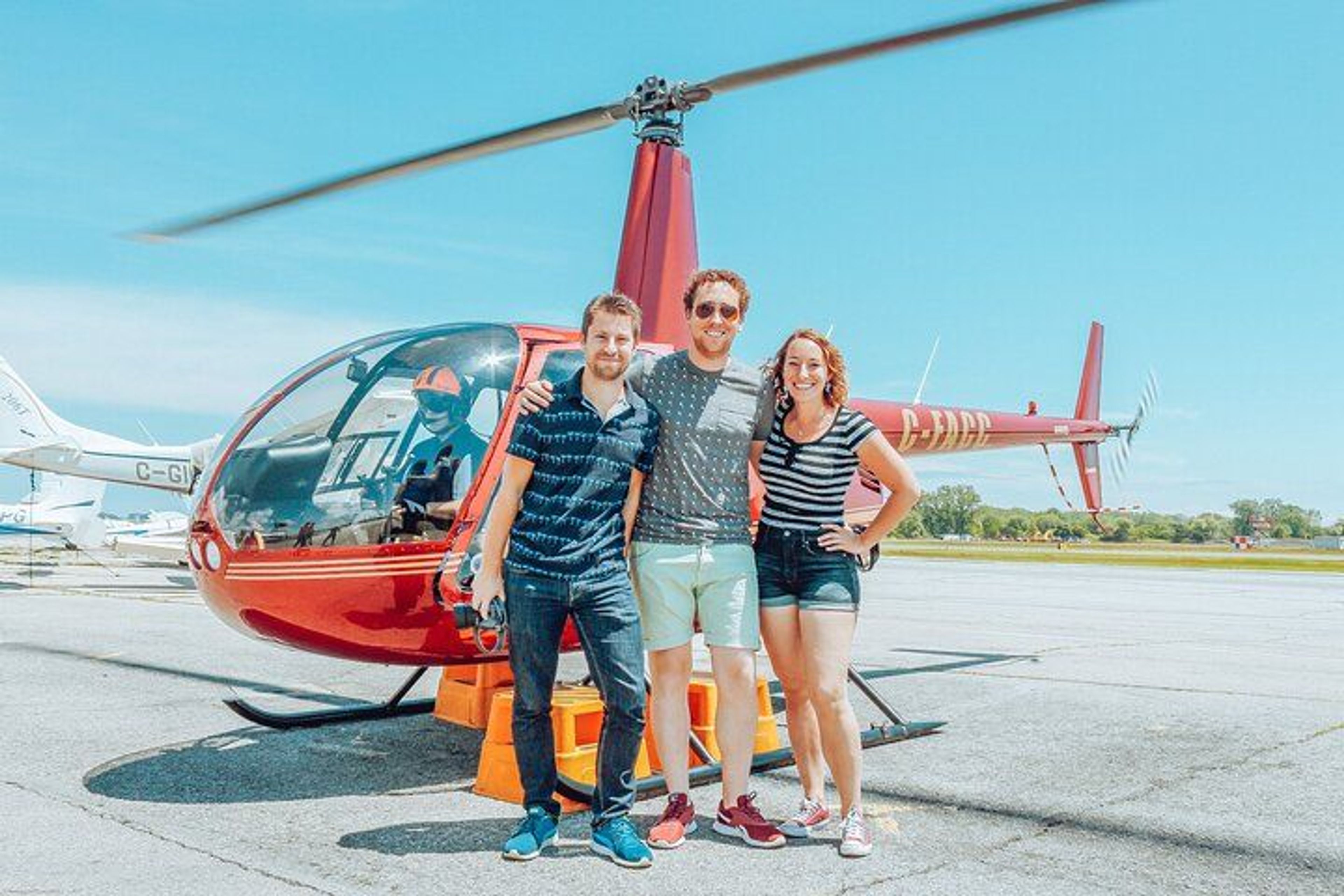 NF USA - Luxury Helicopter Tour with Maid of the Mist & Lunch - Image 1