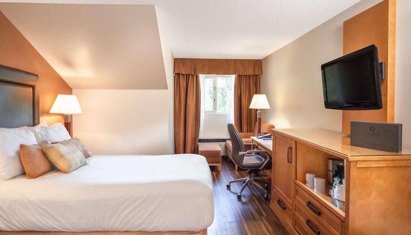 Coast Hillcrest Hotel Rooms