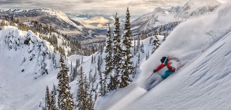 Eagle Pass Heli Skiing