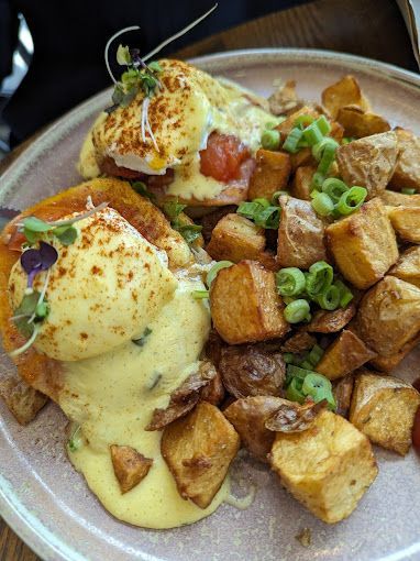 diner deluxe eggs