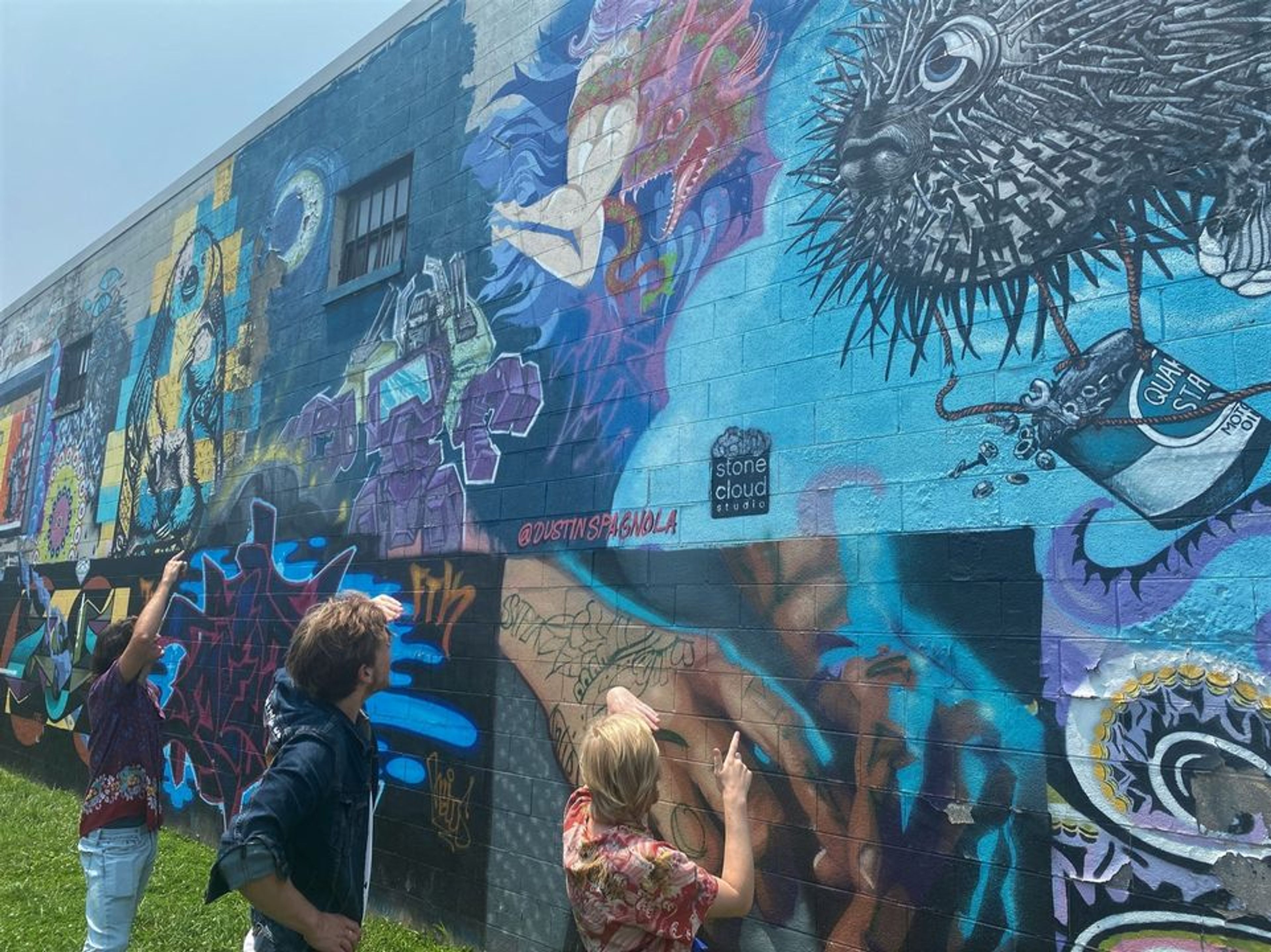 Asheville Art Walk: Street Art Gems of Foundy Street in the River Arts District - Image 1