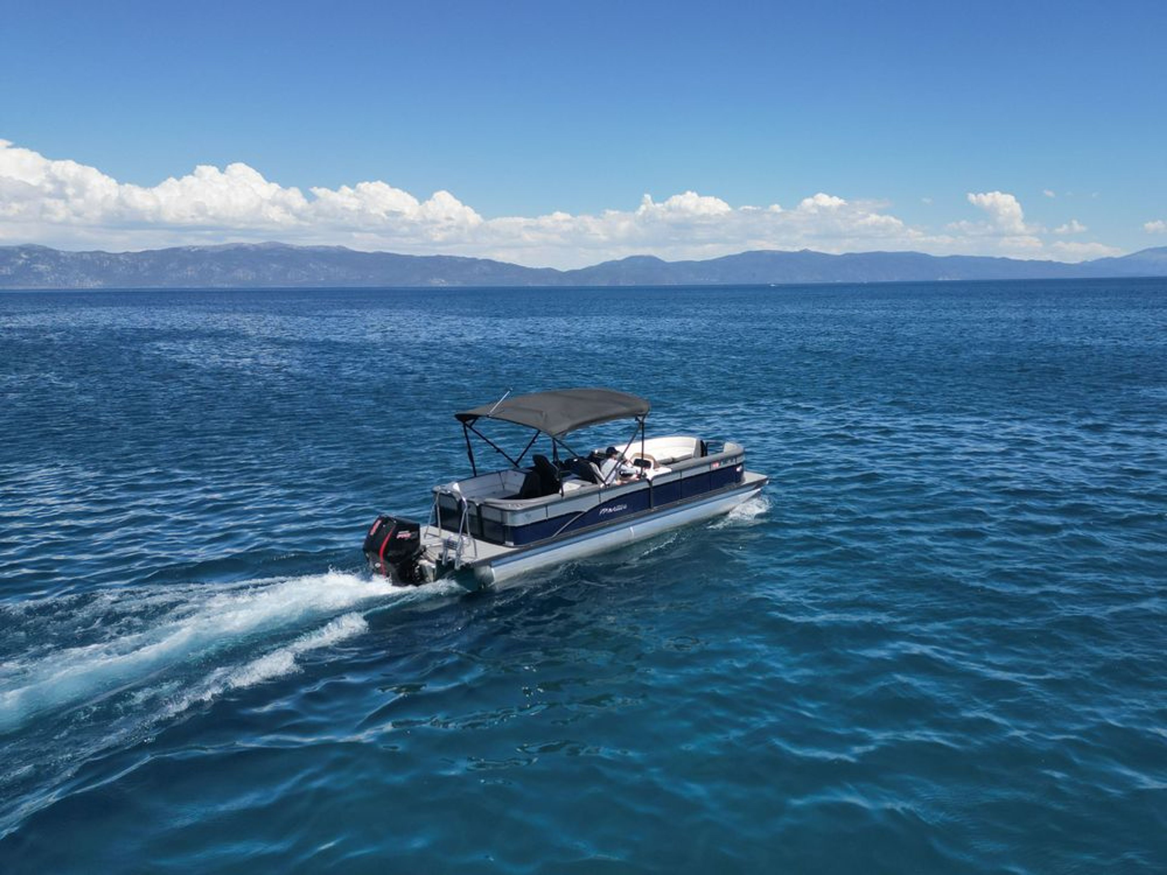 Manitou Performance Tritoon Blue - Image 2