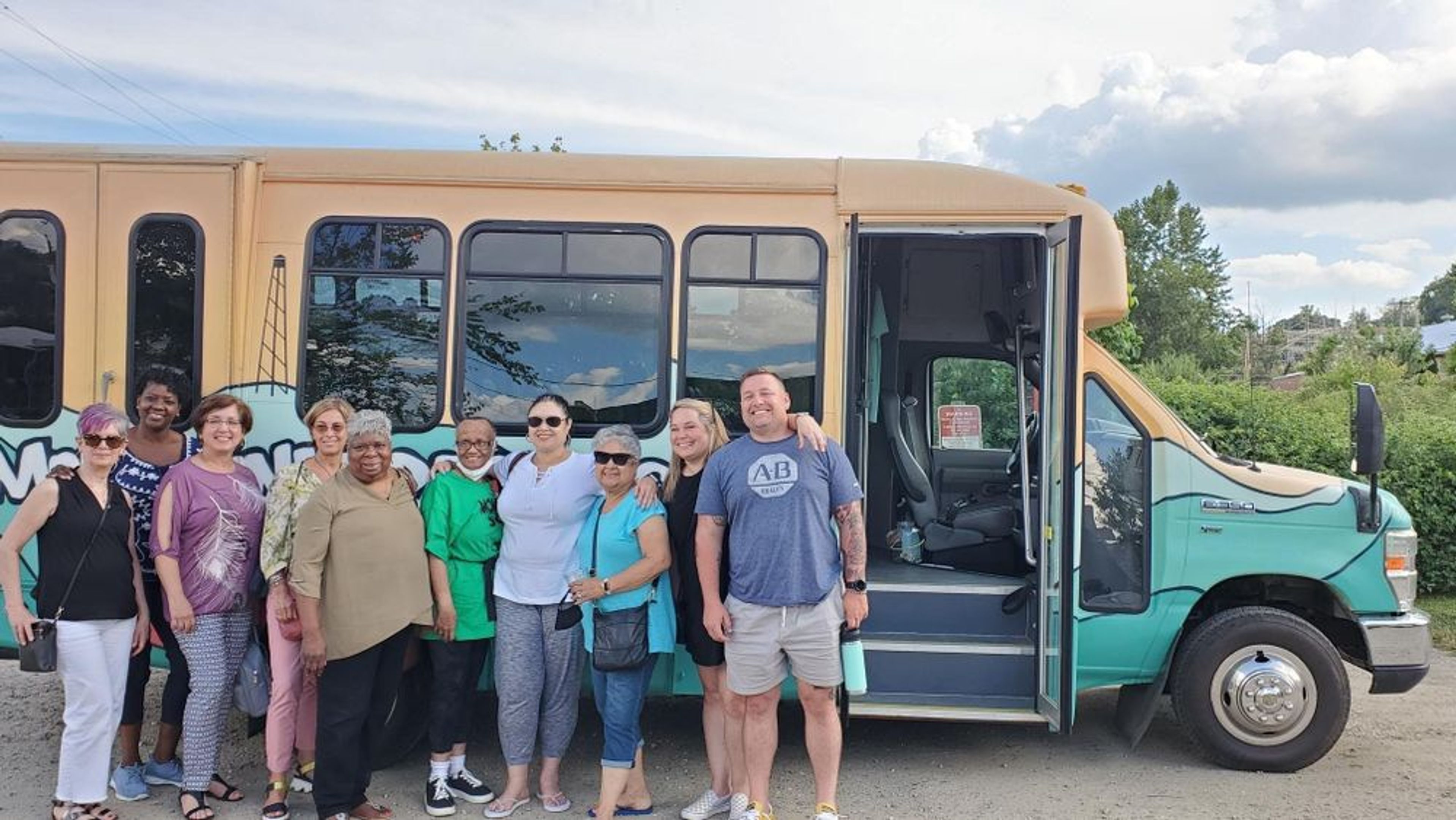 Mountain Mural Bus Tour