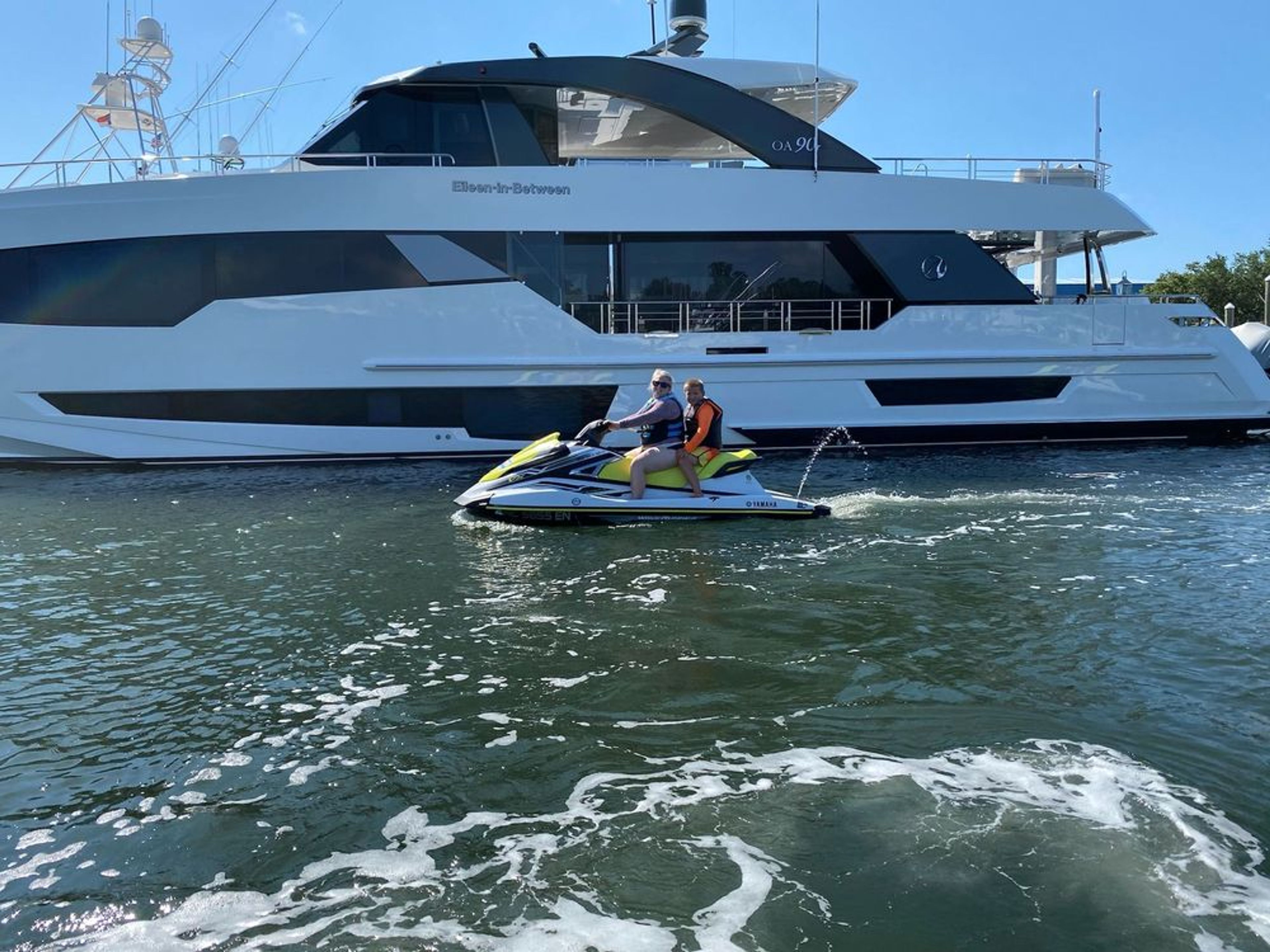 2 Hour Island Excursion - Image 1