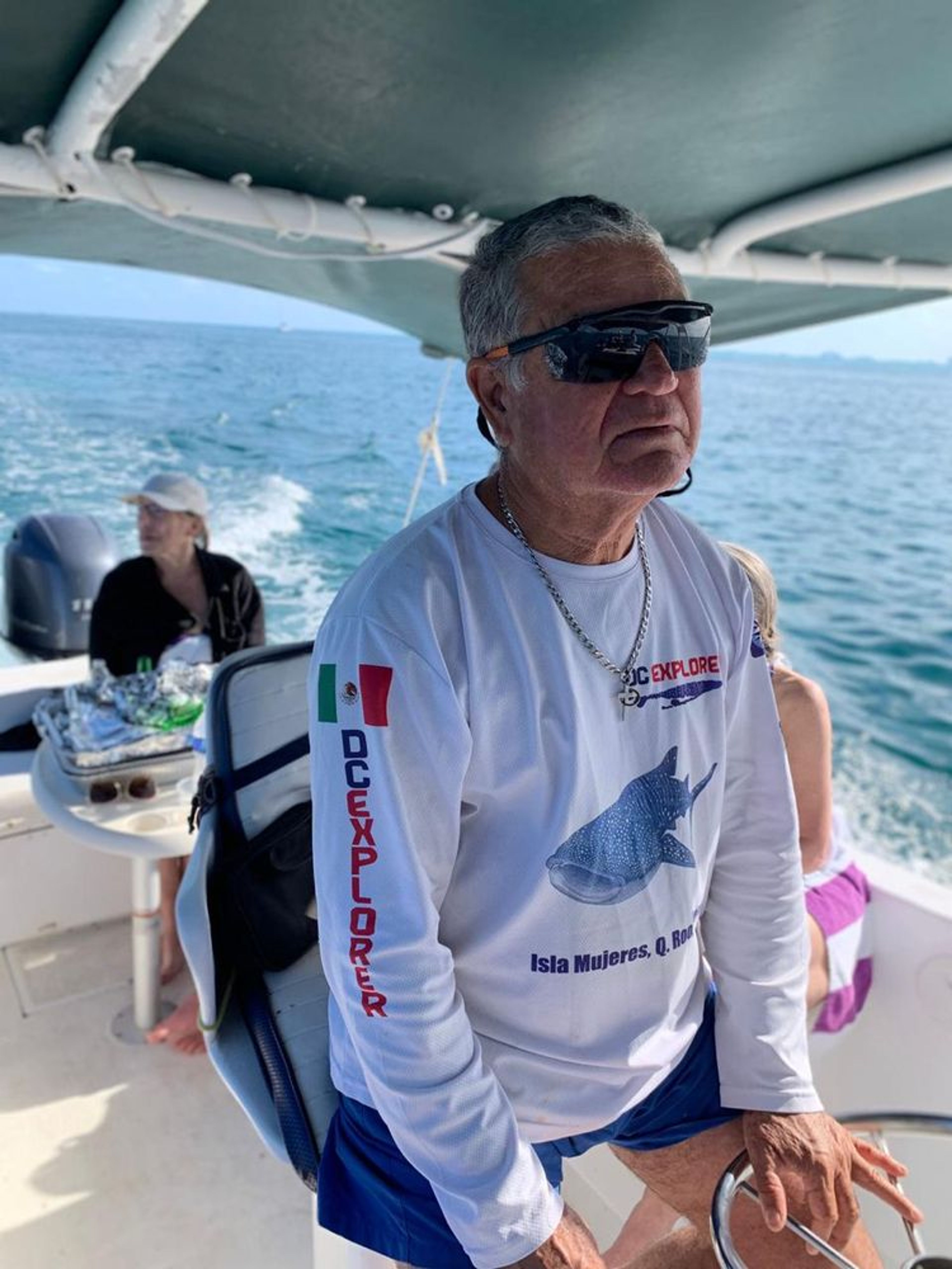 Fishing or Fish and Cook with an Islander Captain - Image 2