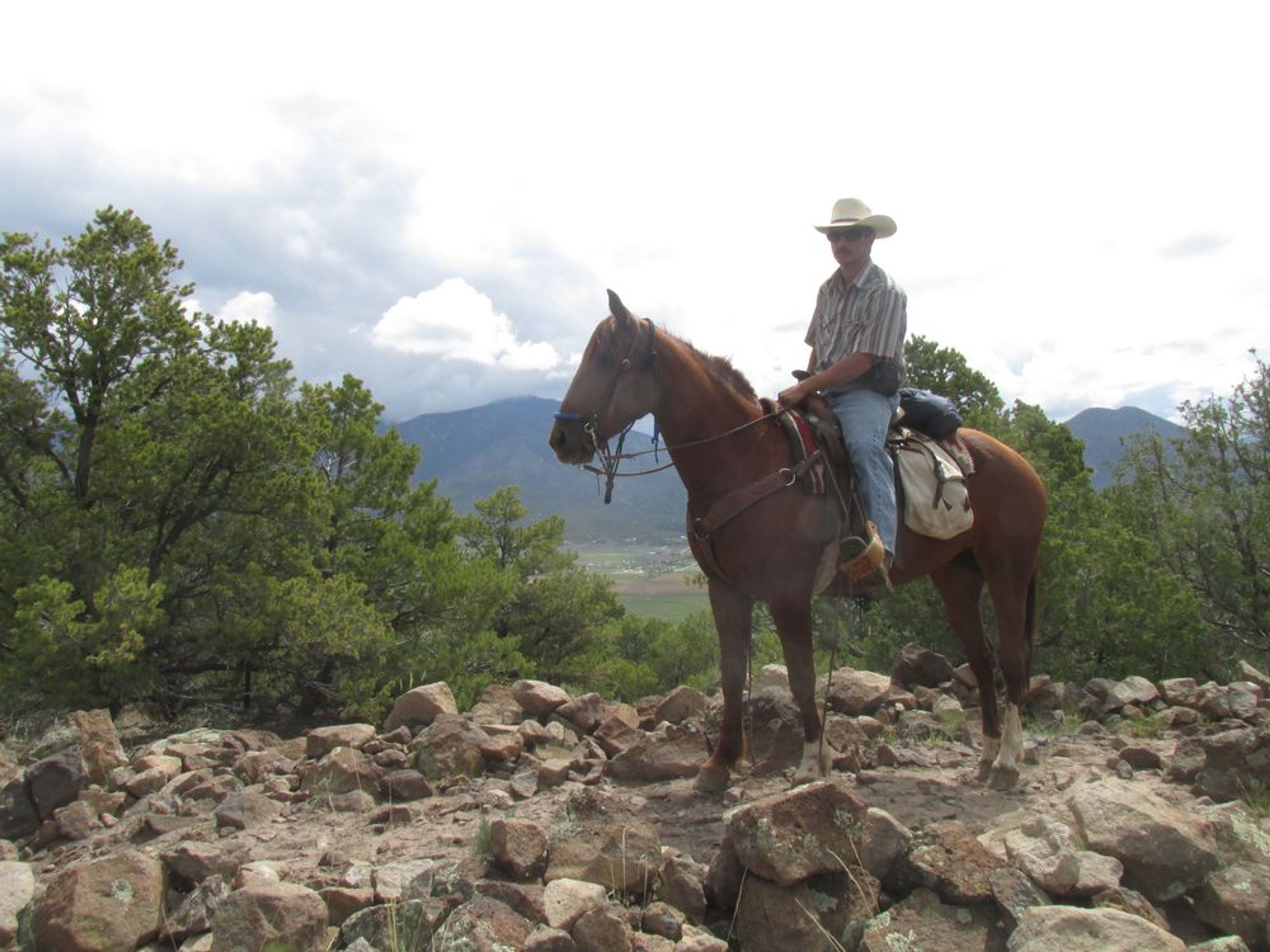 Las Vistas de Questa - Evening 2 HR Ride - Image 2