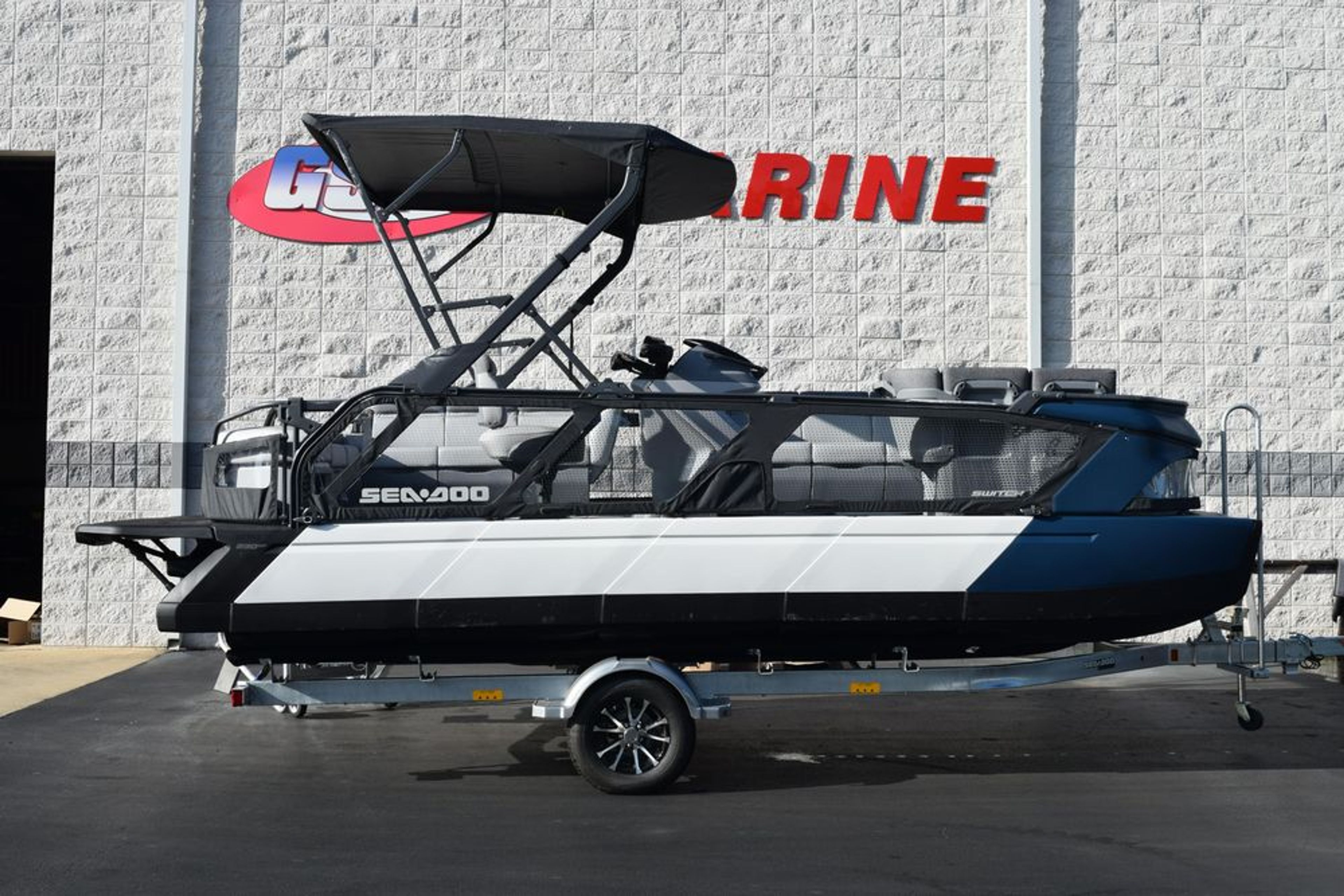 Boat Rental - Image 2