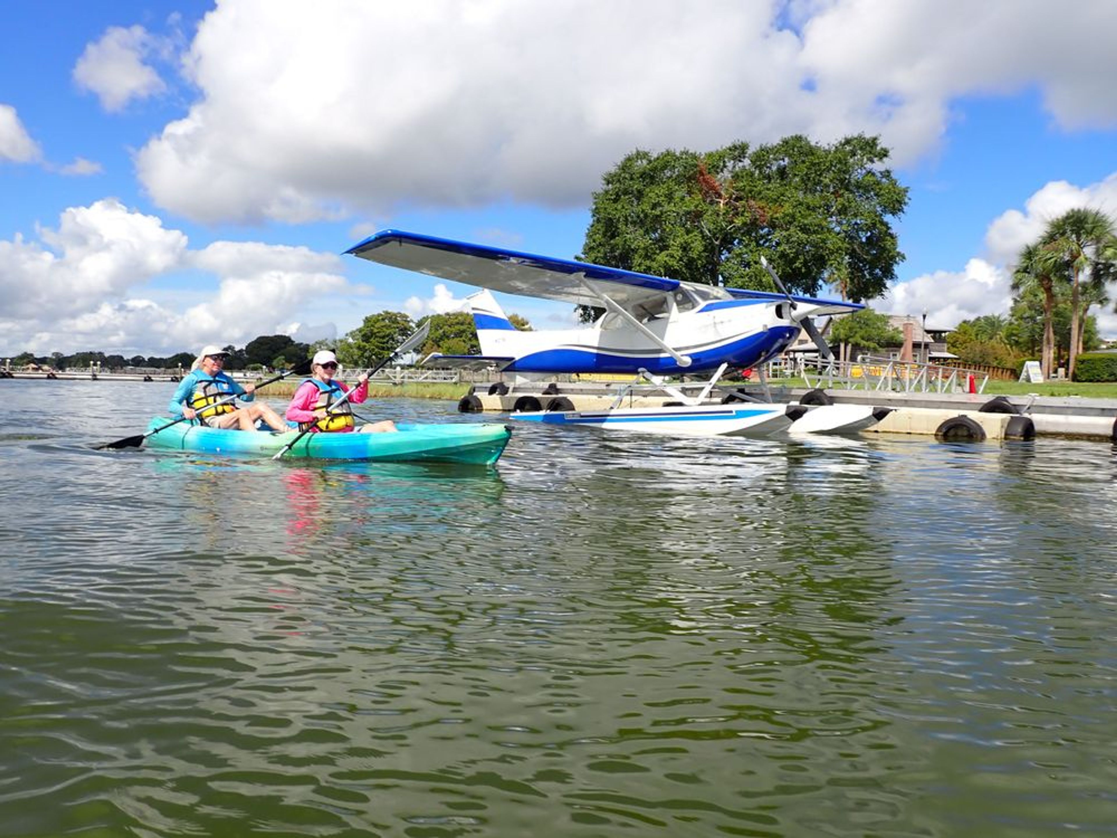 Splash & Dash + 2 HR Paddle Rental - Image 1
