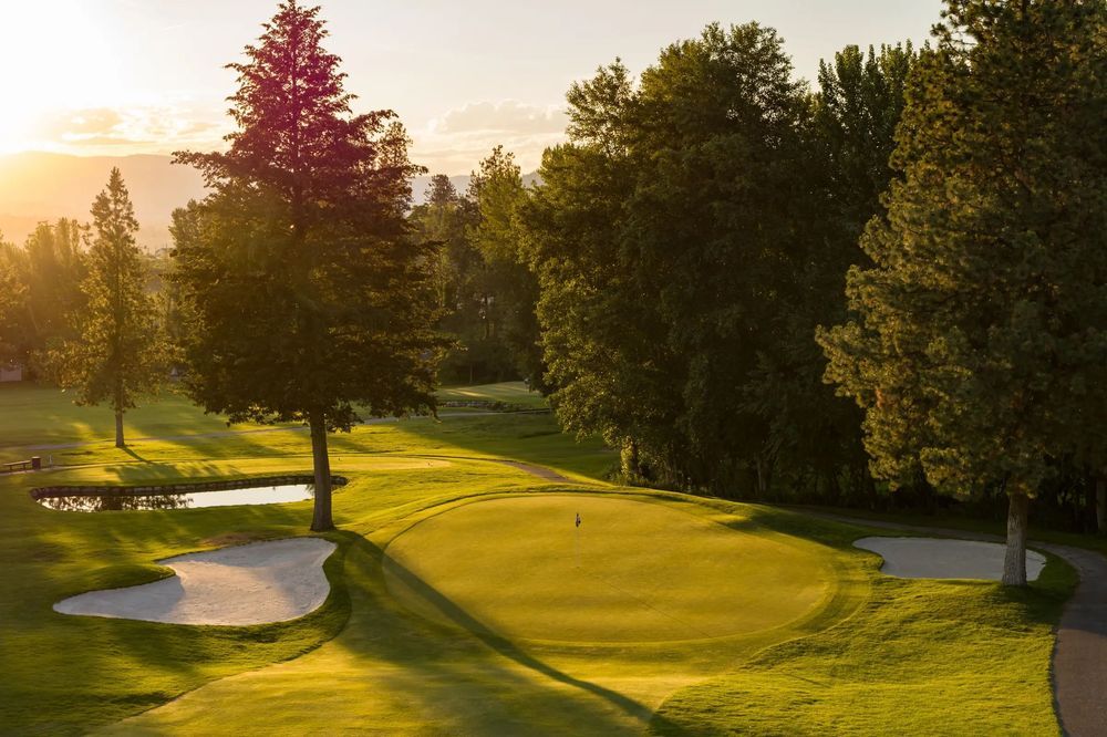 Sunset Ranch Golf And Country Club Shuttle - Image 4