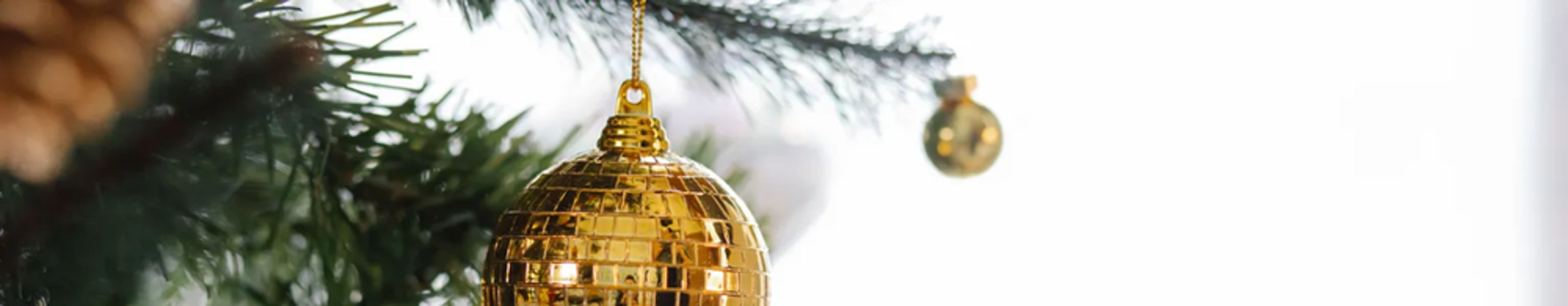 Places to Dine When you're in Carmel for the Annual Tree Lighting