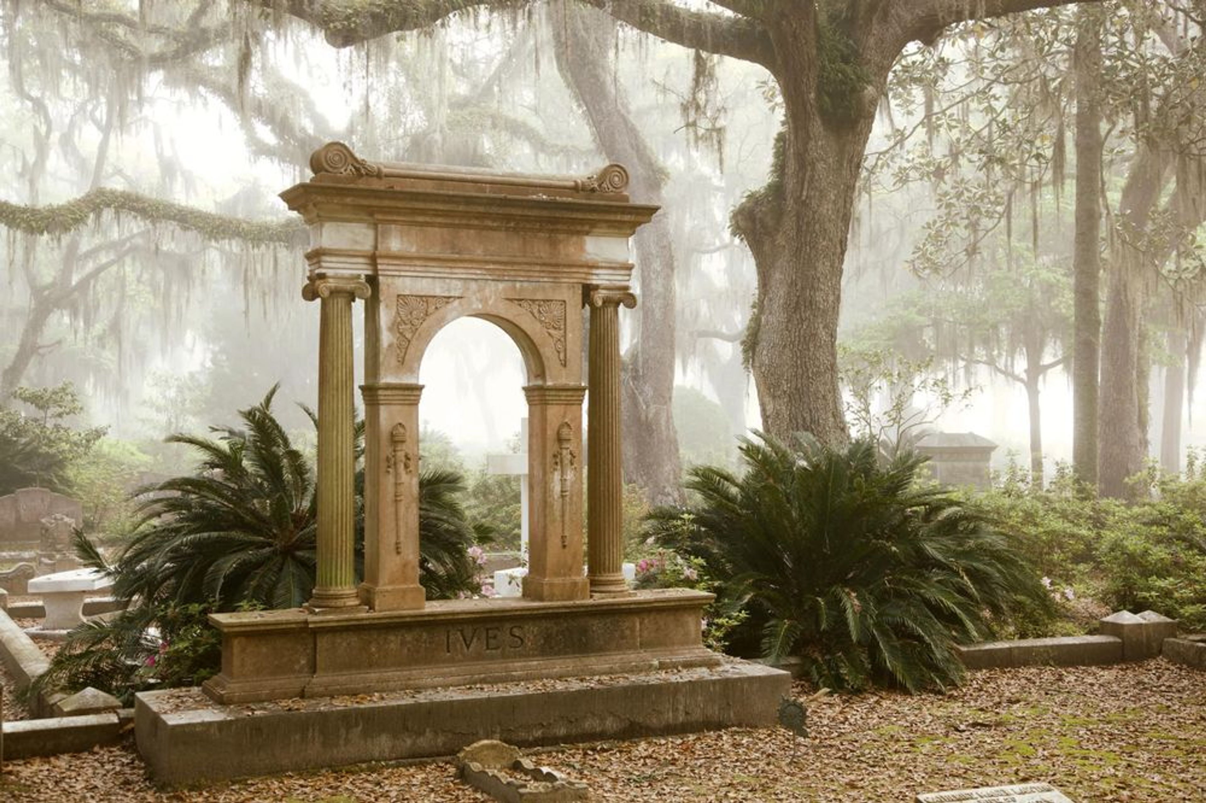 Private 7 Cemetery Marathon - Image 2