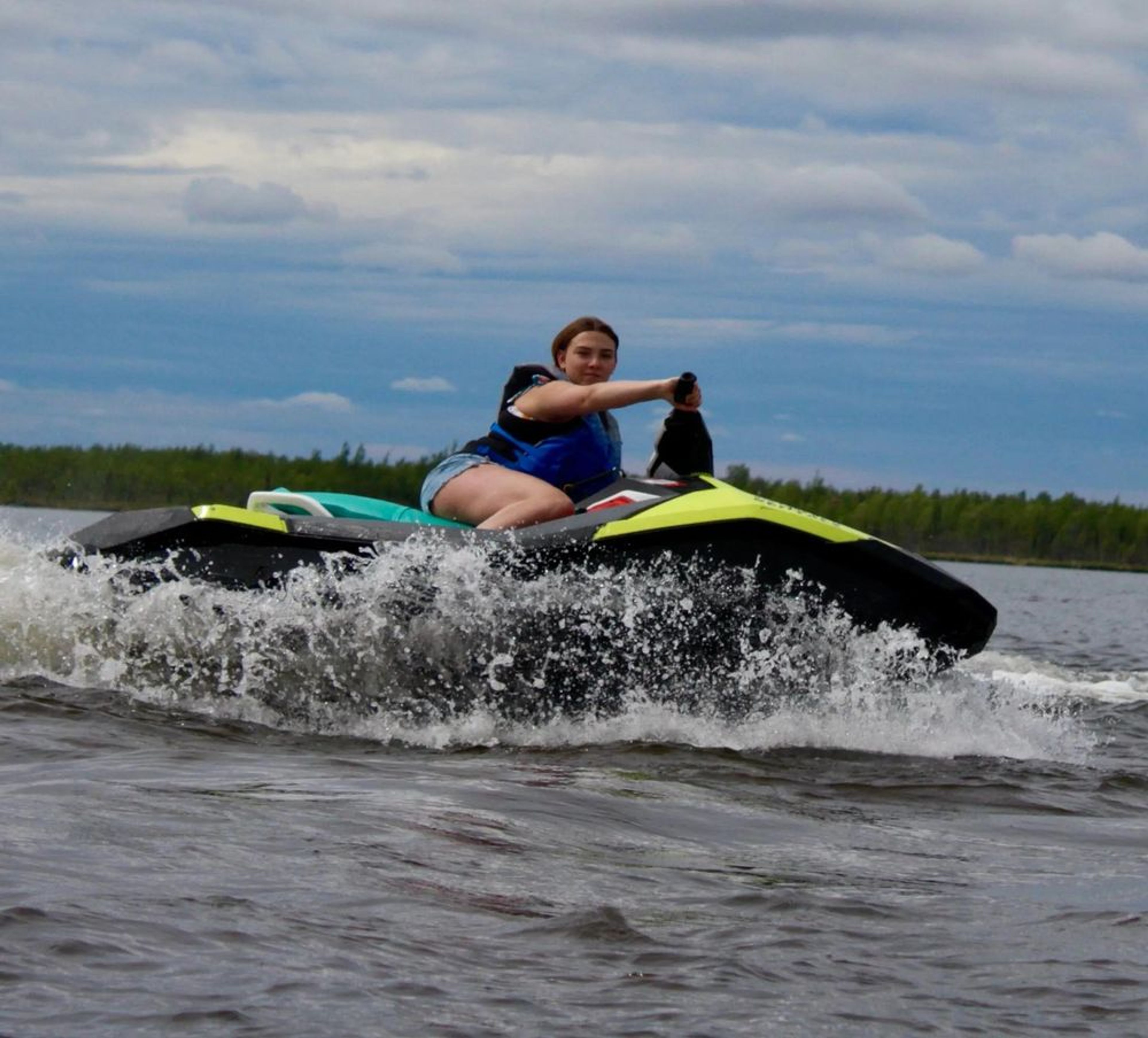 Jet Ski Spark - Image 2