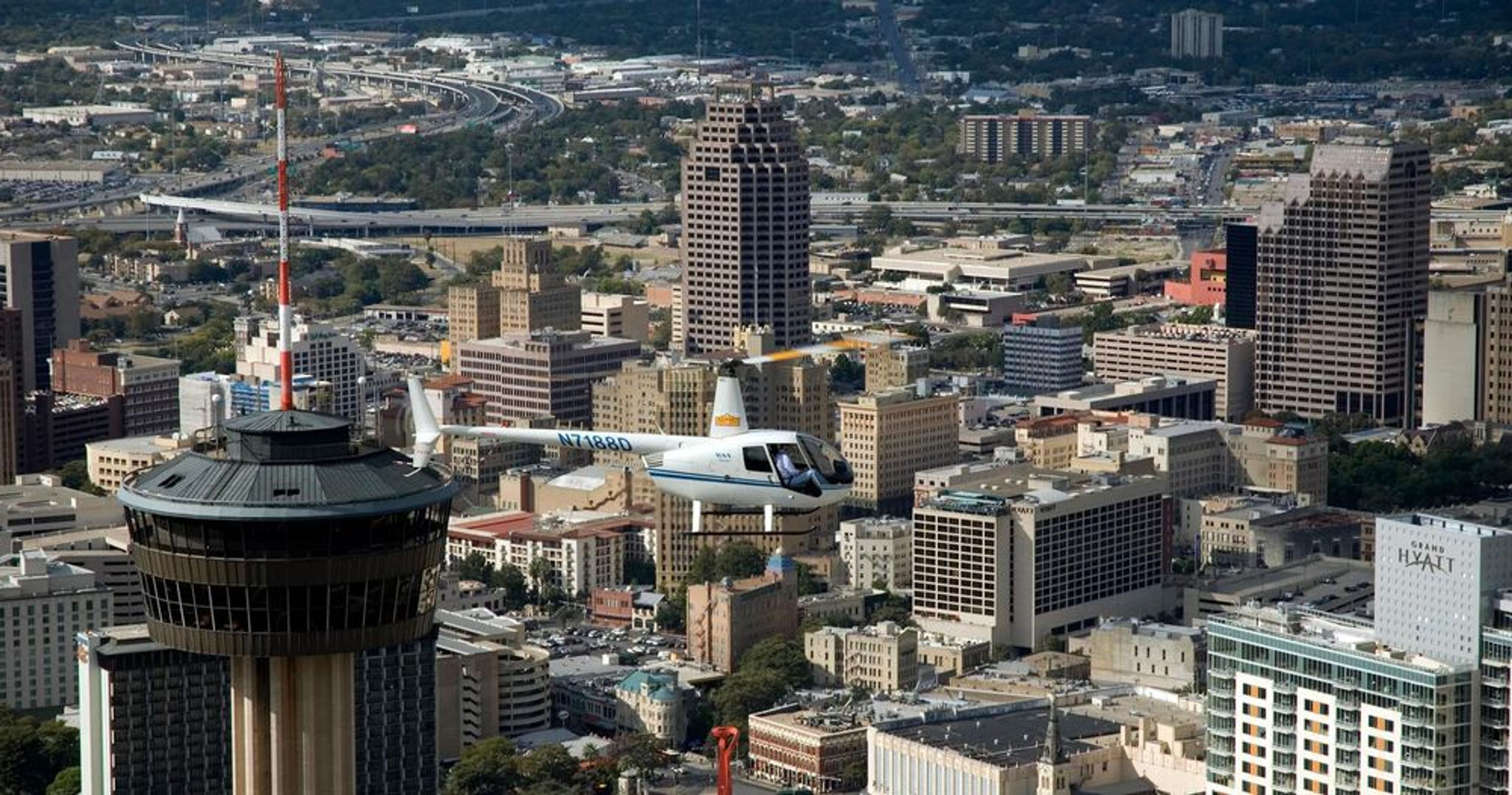 Private Charter Flights - Image 3