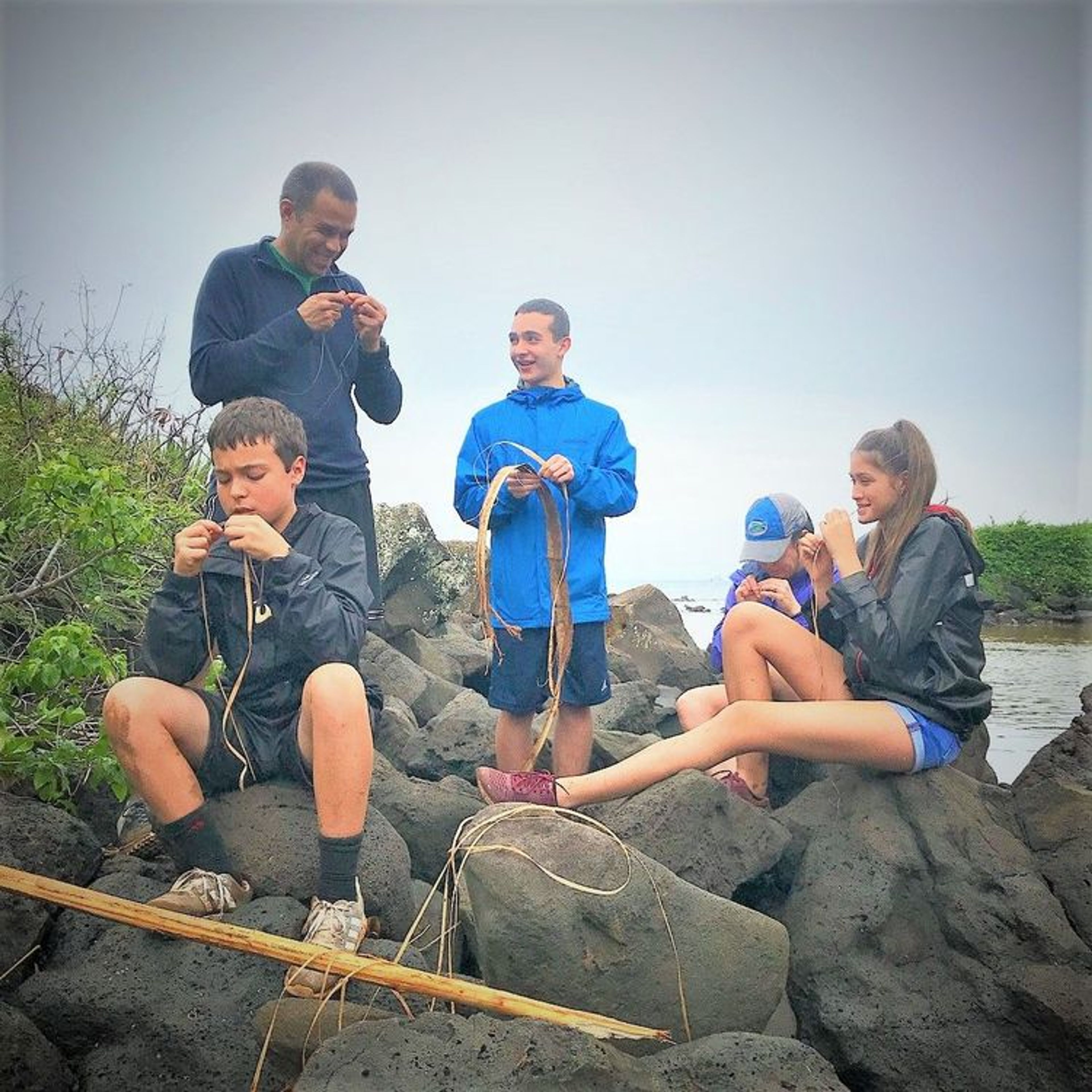 Make rope out of bark, just as the ancient Hawaiians did