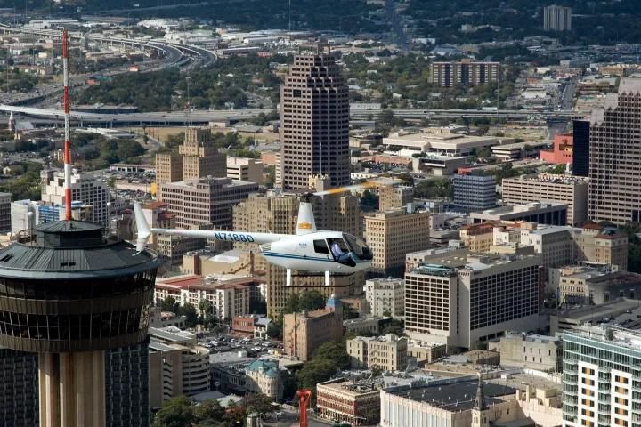San Antonio Helicopter Discovery Flight-R22 - Image 3