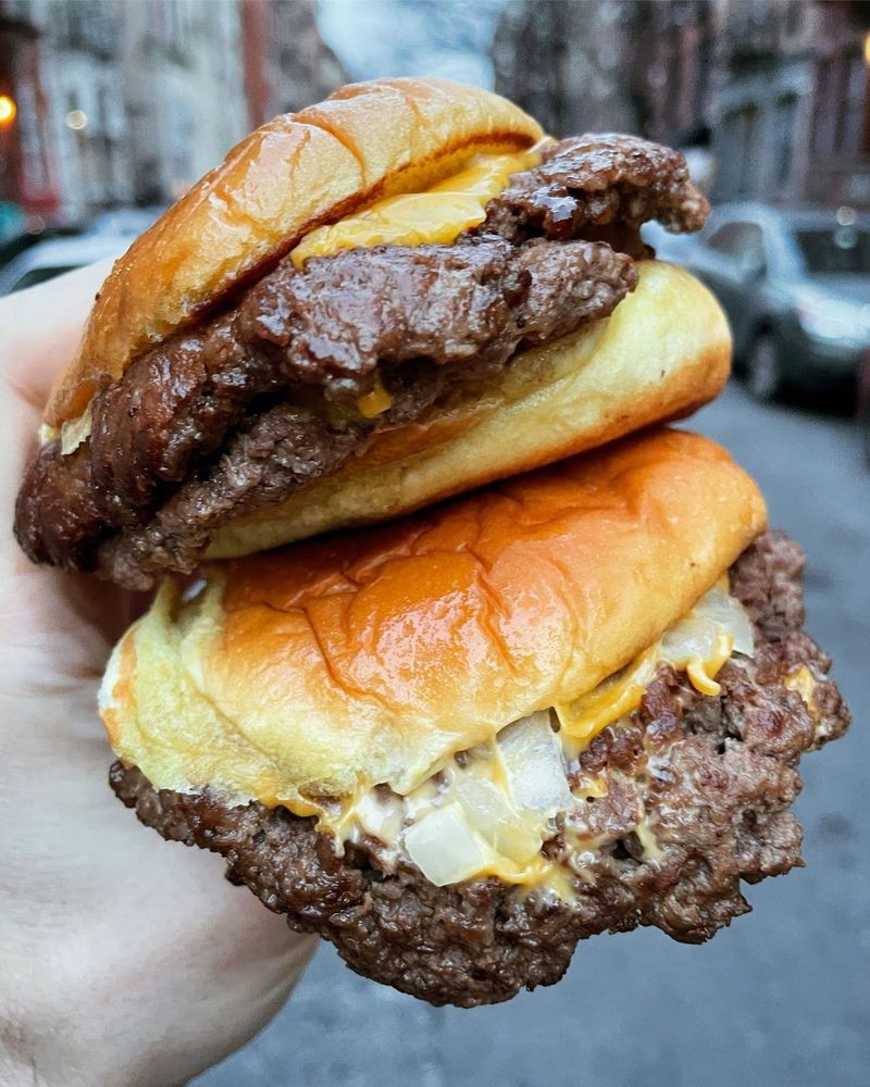 11 best New York Sandwiches of 2022 - 7th Street Burger smash burger