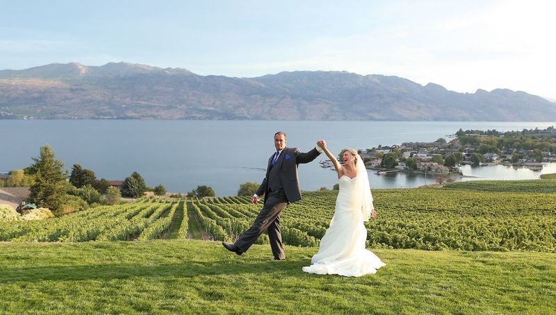 Quails gate wedding in Kelowna, British Columbia