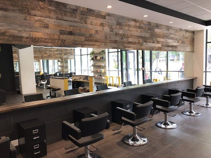 IS Salon Kelowna