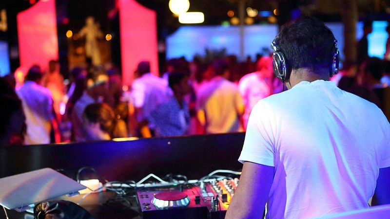 Nightclubs In Nashville - Famous DJs At Work