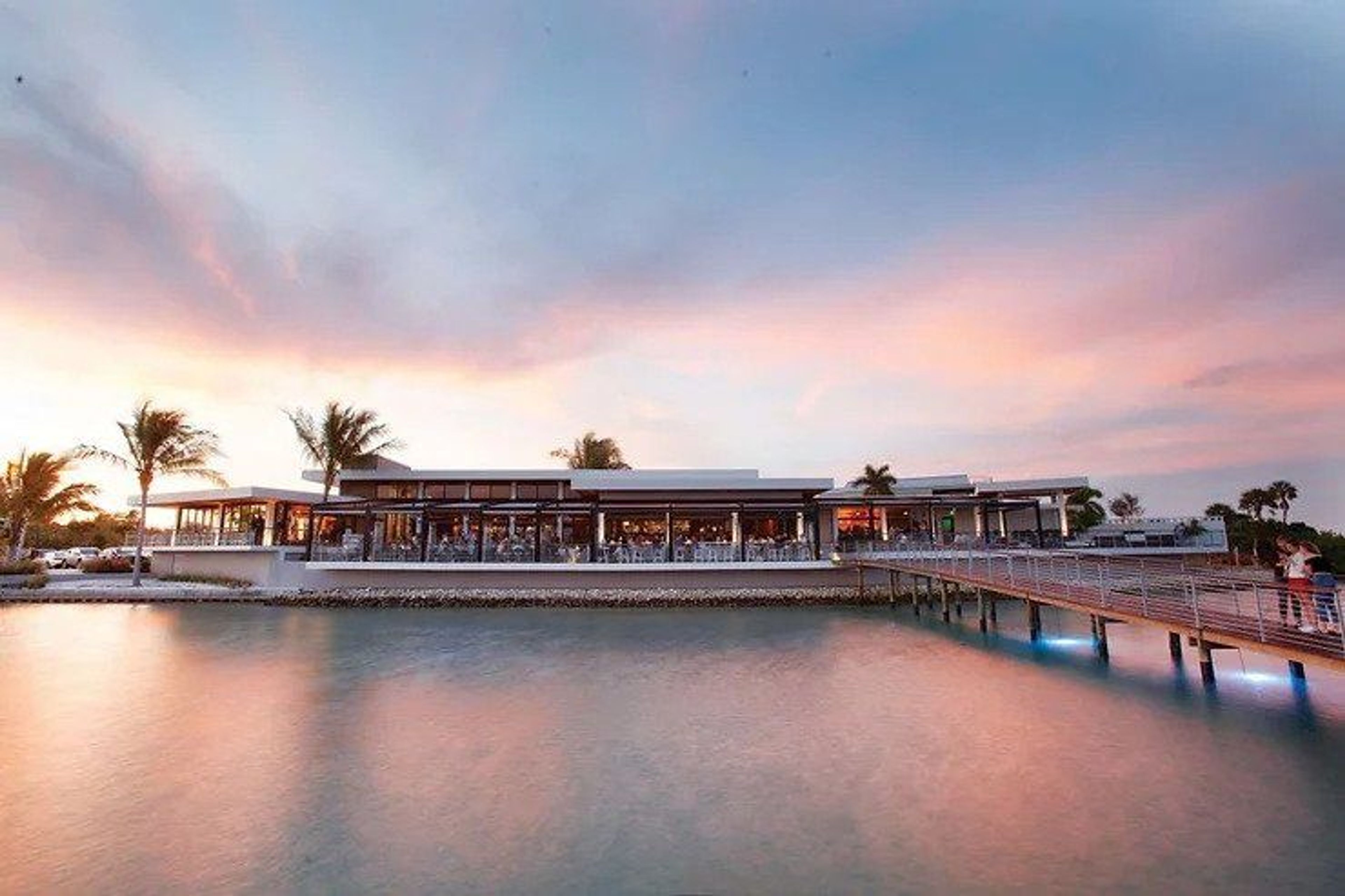 Best Dockside Restaurants on the Island