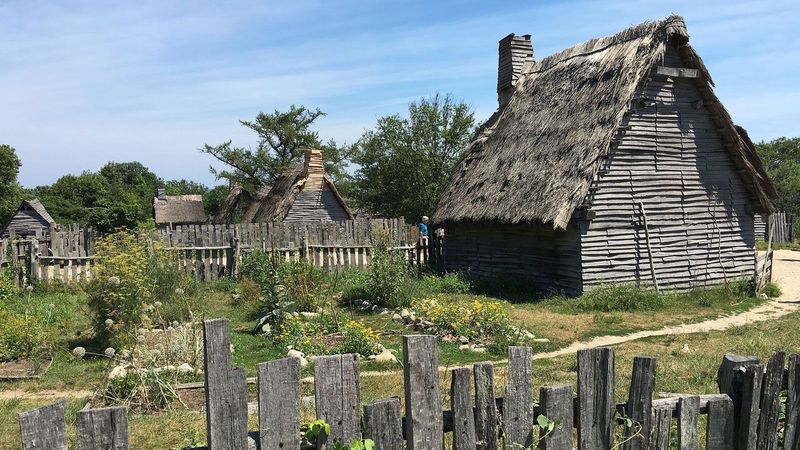 Things To Do In Plymouth MA - Pilgrim Houses