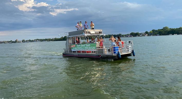 minnetonka boat cruise wedding