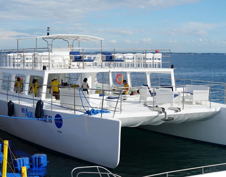 Cebu yacht sunset cruise